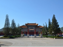 官厅中华永久陵园